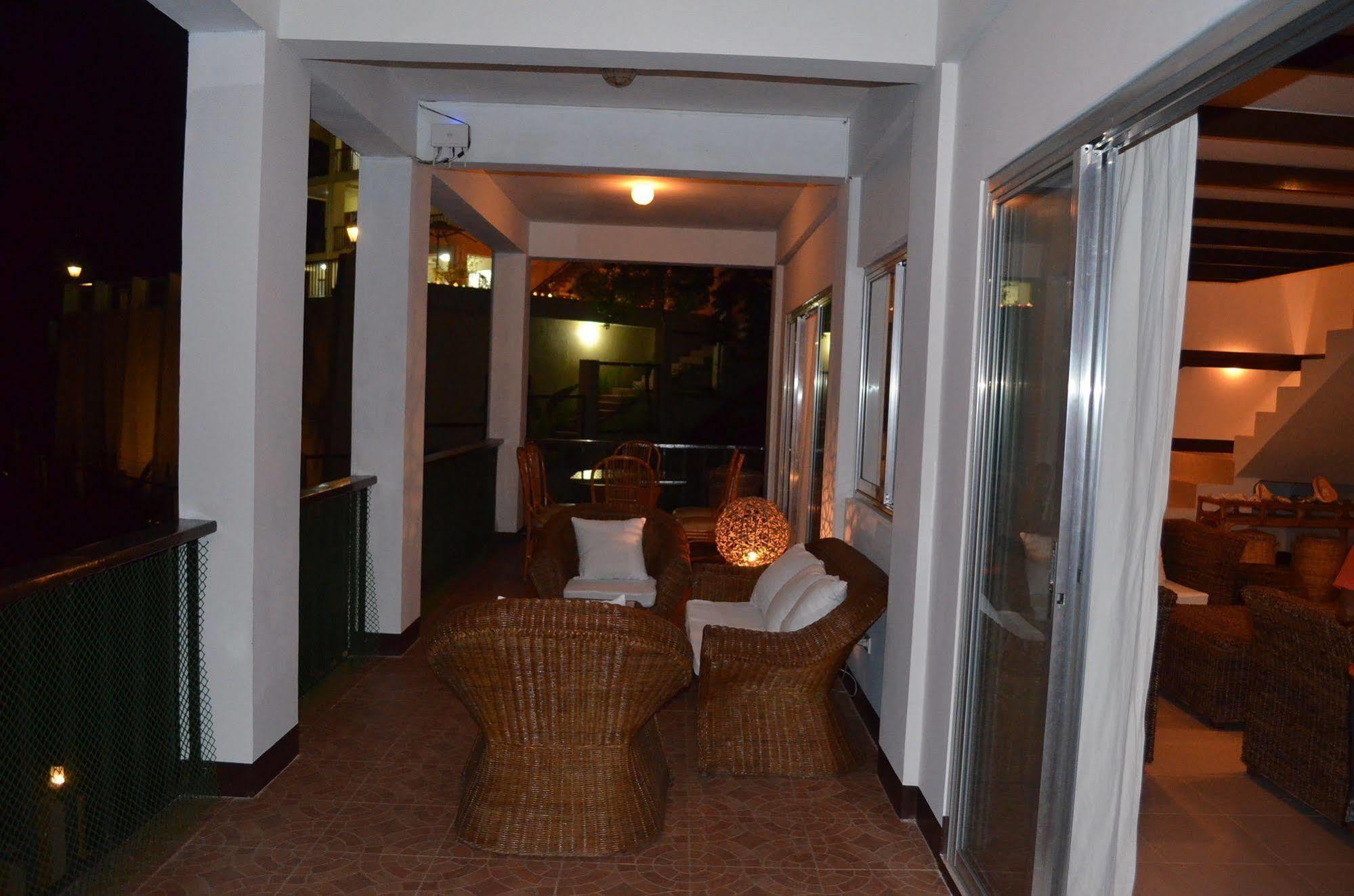 Seahorse Villa Puerto Galera Exterior foto